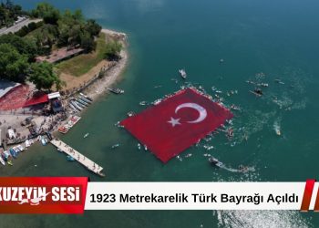 Sapanca Gölü’nde 19 Mayıs Gösterisi
