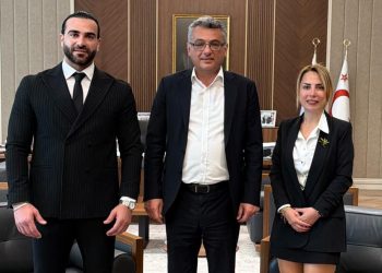 ZAYDER Derneği ve ENMODA Magazin direktörleri, Cumhurbaşkanı Erhürman’a ziyaret gerçekleştirdi