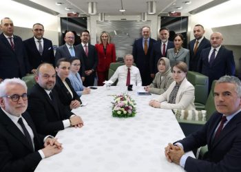 Erdoğan: Türk dünyası Kıbrıs Türk halkını bağrına basıyor