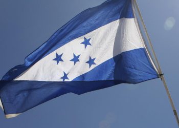 Honduras'ta düzenlenen 2 ayrı saldırıda 6'sı polis 24 kişi öldürüldü