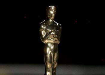 Ünlü yönetmenin Oscar ödülü uçakta kayboldu