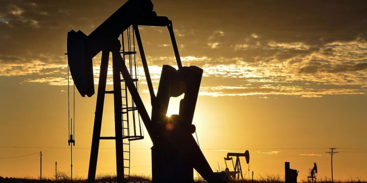 Brent petrolün varili 113,76 dolardan işlem görüyor