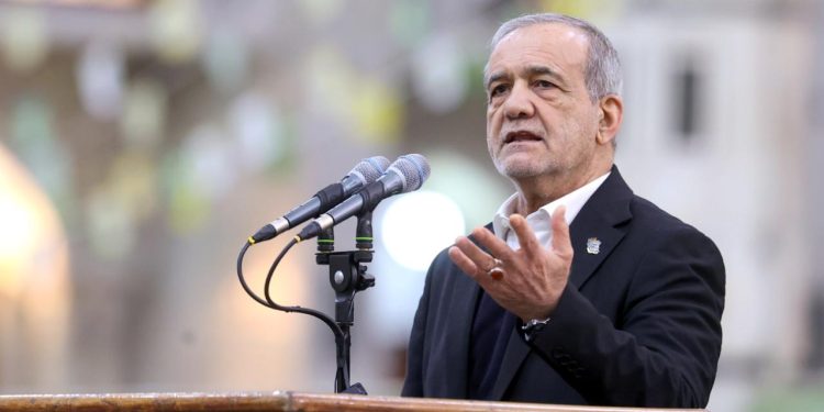 Pezeşkiyan: İranın temel politikası karşılıklı saygı çerçevesinde ilişkiler geliştirmektir