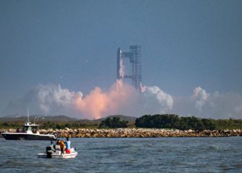 SpaceX'e toplu dava: Evlerimiz zarar gördü