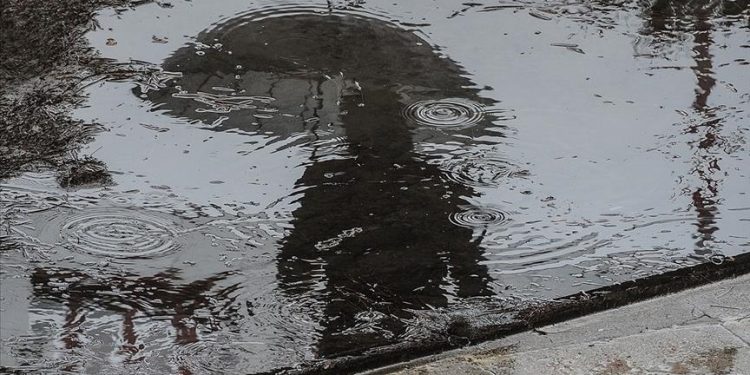Yarından itibaren salı gününe kadar yağmur bekleniyor