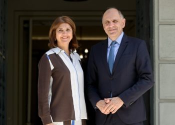Yerapetritis ile Holguin Atina’da Kıbrıs gündemiyle bir araya geldi