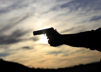 Filipinler'de liseye düzenlenen silahlı saldırıda 3 öğrenci öldü