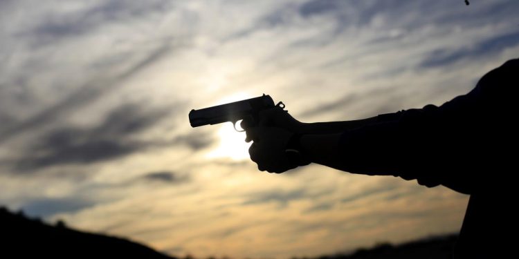 Filipinler'de liseye düzenlenen silahlı saldırıda 3 öğrenci öldü