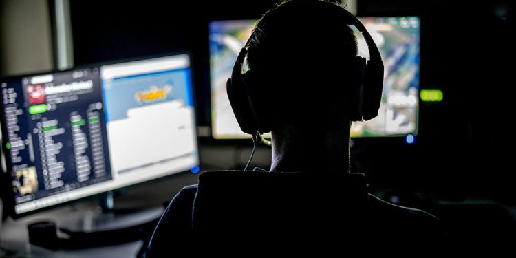 Filipinler'de okul saldırısı sonrası şiddet içerikli video oyununa yasak