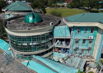 Filipinler'de 7,8 büyüklüğündeki depremde ölenlerin sayısı 78'e yükseldi