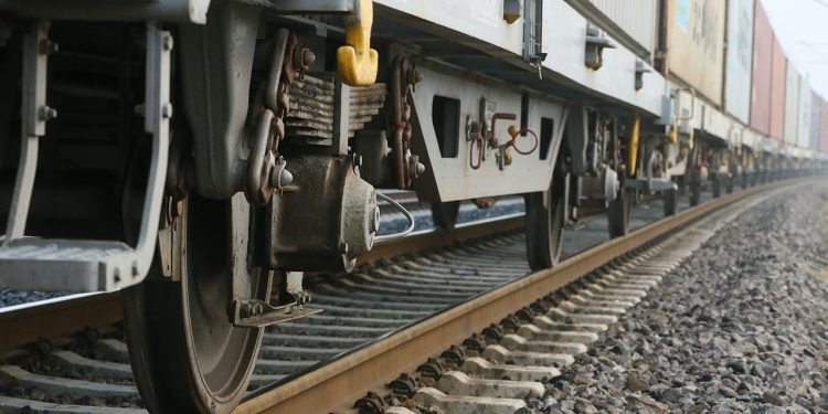 Almanya'da demiryolu ağında çöküş: Seferler tamamen durdu