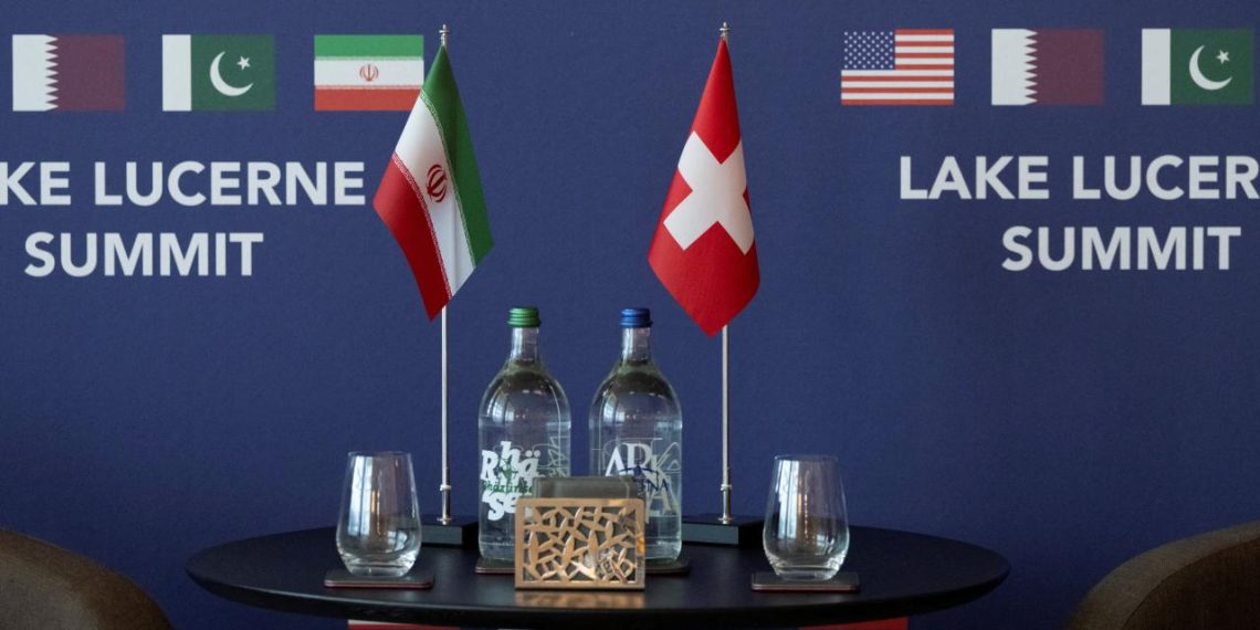 İran ile ABD arasında, Pakistanlı ve Katarlı arabulucuların katılımıyla dörtlü görüşmeler başladı