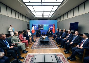 Macron: Cumhurbaşkanı Erdoğan ile görüşmemiz yapıcı bir havada geçti