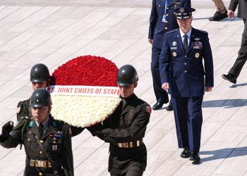 ABD Genelkurmay Başkanı Dan Caine, Anıtkabir'i ziyaret etti