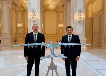 Aliyev, Baykar Yönetim Kurulu Başkanı Bayraktar'ı kabul etti