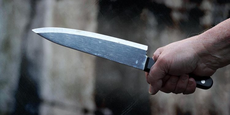 Fransa'nın başkenti Paris'te bıçaklı saldırı