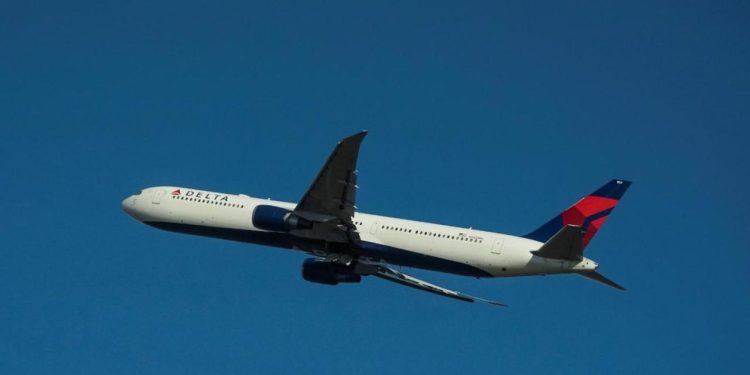 Delta Airlines'a şiddetli türbülans davası