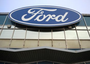 Ford yapay zekaya güvenip işten çıkardığı çalışanları geri aldı