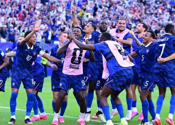 Fransa, Mbappe ile çeyrek finalde