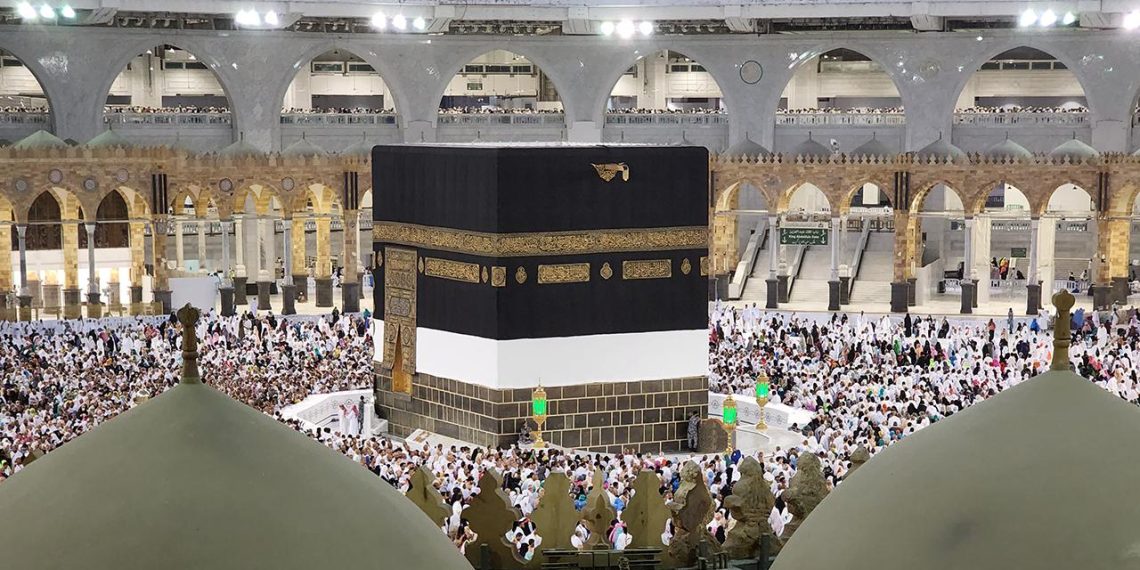 Suudi Arabistan, çok girişli umre vizesi şartlarını ve sağladığı kolaylıkları duyurdu