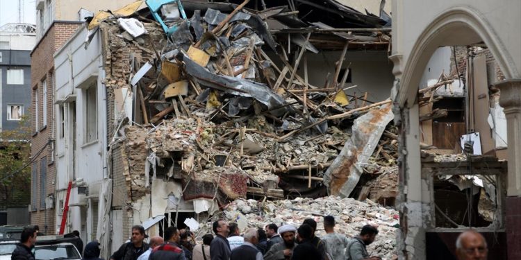 İran Sağlık Bakanlığı: ABD'nin 27 Haziran'da başlattığı saldırılarda 50 kişi hayatını kaybetti
