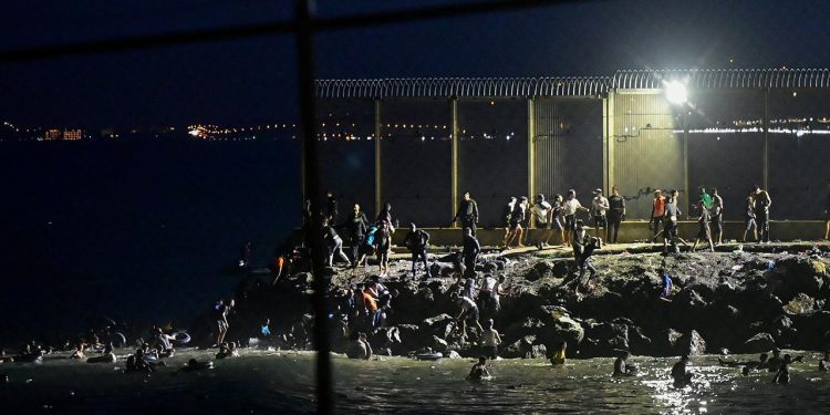 İspanya sınır ihlali nedeniyle bölgeye asker gönderiyor