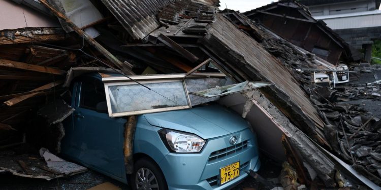 Japonya'da 7,1 büyüklüğündeki depremde ölenlerin sayısı 14'e yükseldi