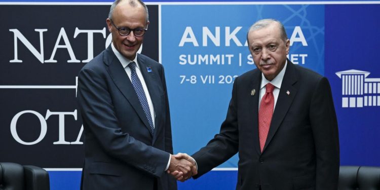 Başbakan Merz: Türkiyenin dış ve güvenlik politikaları alanındaki rolünü takdir ediyorum