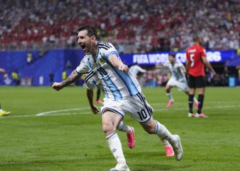 Arjantin çeyrek finale adını yazdırdı