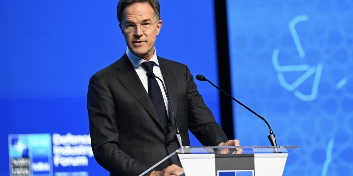 Rutte: 32 ülkenin varlıklarını bir araya getiriyoruz
