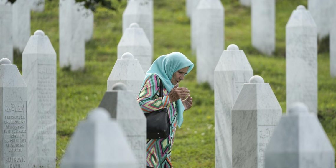 Srebrenitsa Soykırımı'nın 31. yılı düzenlenen programla anıldı