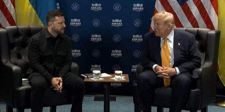 Trump, Ankara'da Zelenski ile bir araya geldi