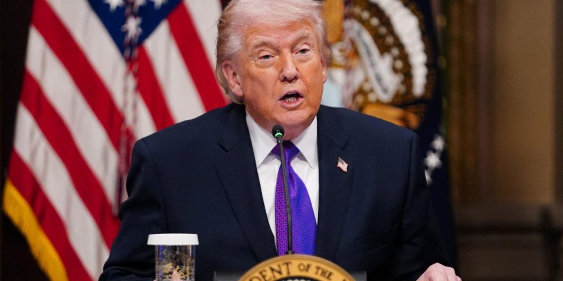 Trump, gelecek seçimde bir kez daha aday olacağını açıkladı