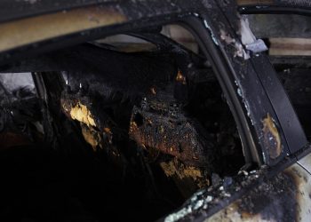 Yunanistan'da iktidar partisi üyelerinin evlerine bombalı saldırı: Bir ölü, çok sayıda yaralı