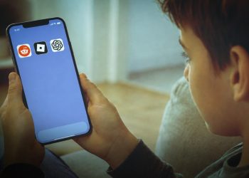 AB, ChatGPT, Reddit ve Roblox'u daha sıkı dijital kurallara tabi tutacak