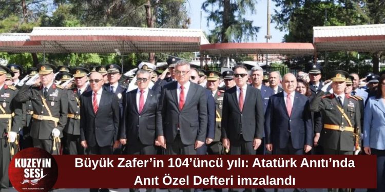 30 Ağustos Zafer Bayramı dolayısıyla Atatürk Anıtı’nda tören düzenlendi