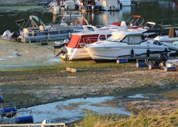 Tuna Nehri'nin su seviyesinde düşüş sürüyor