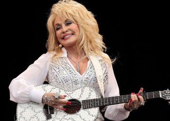 Country müziğinin en büyük efsanelerinden Dolly Parton 80 yaşında hayatını kaybetti