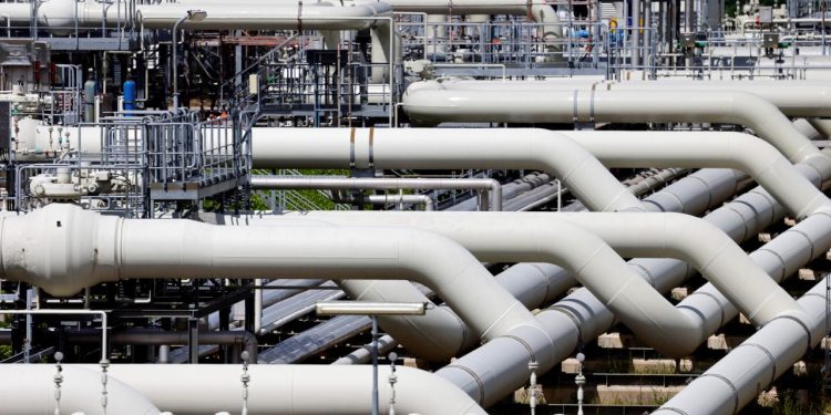 Almanya'da doğal gaz depolarının doluluk oranı tartışma konusu oldu