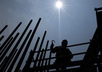 Japonya'da şirketler aşırı sıcaklar nedeniyle çalışma saatlerini azaltmaya başladı