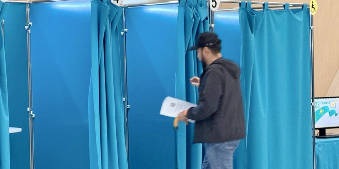 Kazakistan'da tek meclisli Kurultay'ın ilk seçimi yapılıyor