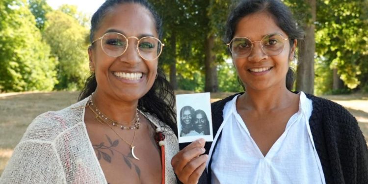 Çocukluk arkadaşları DNA testiyle kardeş olduklarını öğrendi
