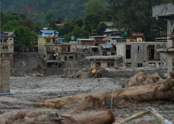 Nepal'deki selde hayatını kaybedenlerin sayısı 389'a çıktı