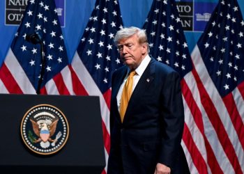 Trump: İran'la çok iyi görüşmeler yürütüyoruz, Hürmüz Boğazı yakında açılacak