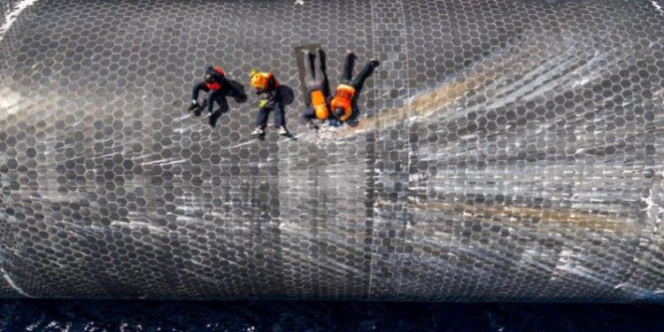 SpaceX, Starshipi bir ay sonra okyanustan çıkardı