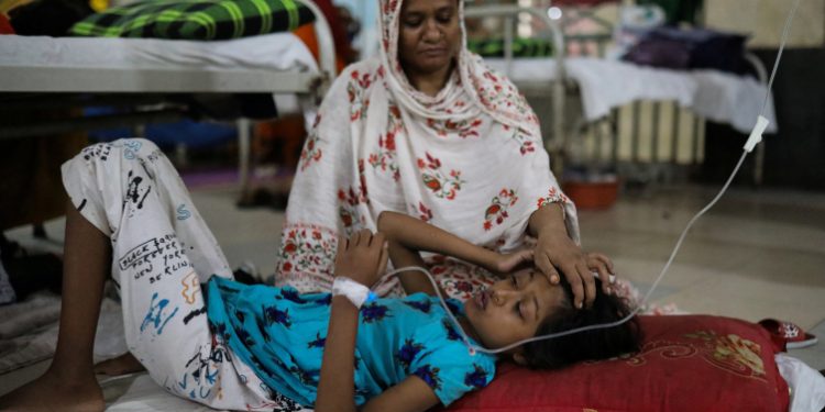 Bangladeş'te bu yıl kızamık şüphesiyle hayatını kaybeden çocuk sayısı 999
