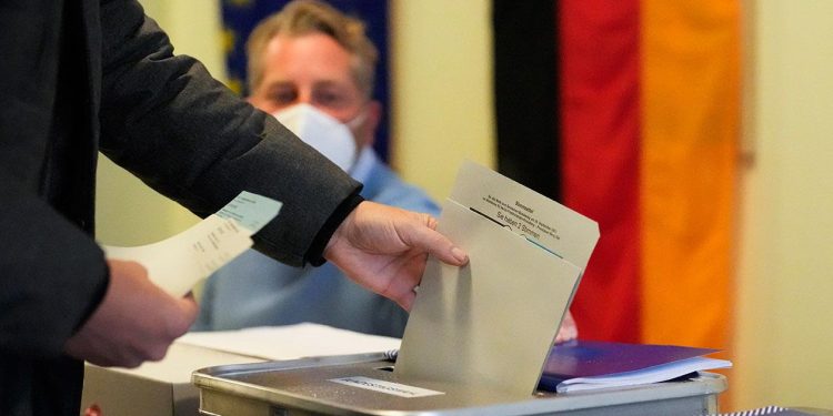 Almanya'da Berlin Eyalet Meclisi seçimlerini Sol Parti yüzde 25,7 oyla kazandı