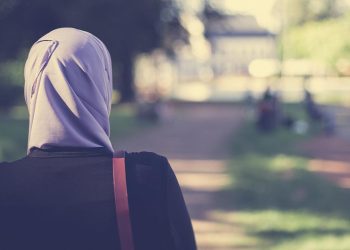 İsviçre'de Zürih Kanton Meclisi, başörtüsü yasağının önünü açan önergeyi kabul etti