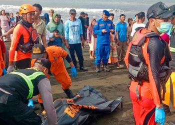 Endonezya'da 13 Eylül'de alabora olan feribottaki 52 kişinin cesedine ulaşıldı