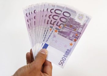 ECB: Yeni avro banknotları 2030'da tedavüle girecek
